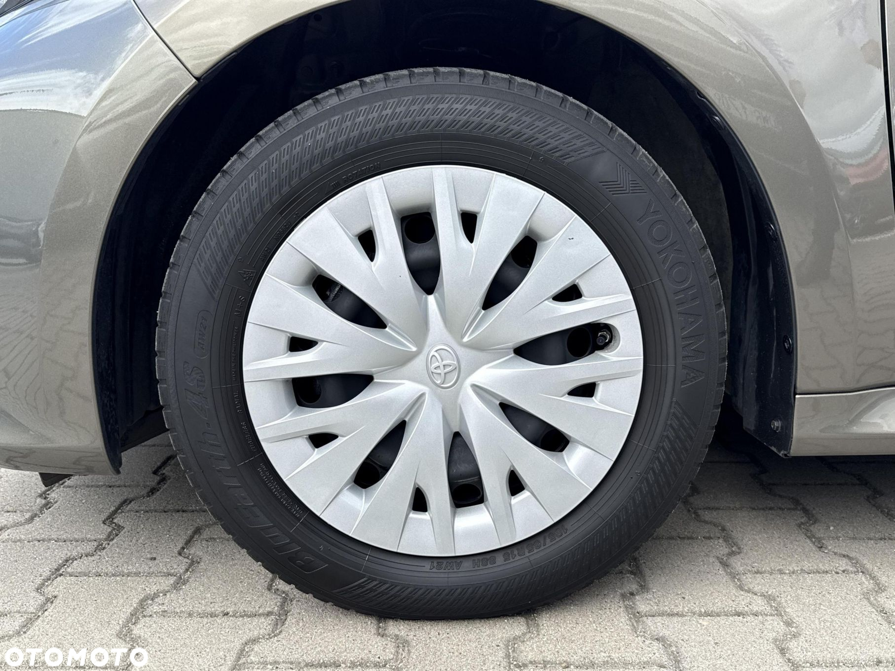 Toyota Yaris - 19
