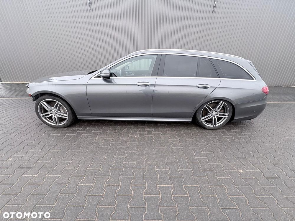 Mercedes-Benz Klasa E 400 7G-TRONIC - 5