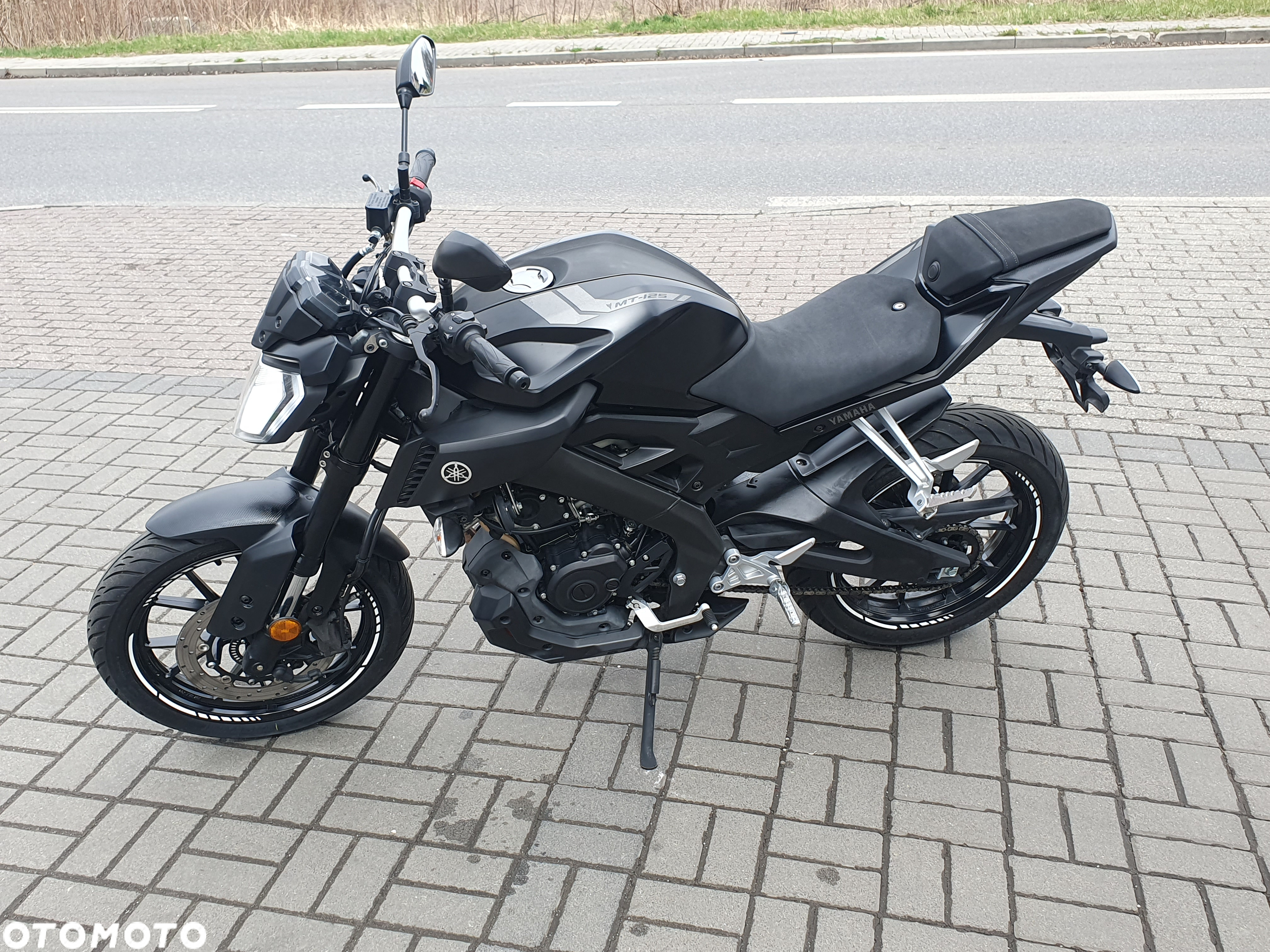 Yamaha MT - 8