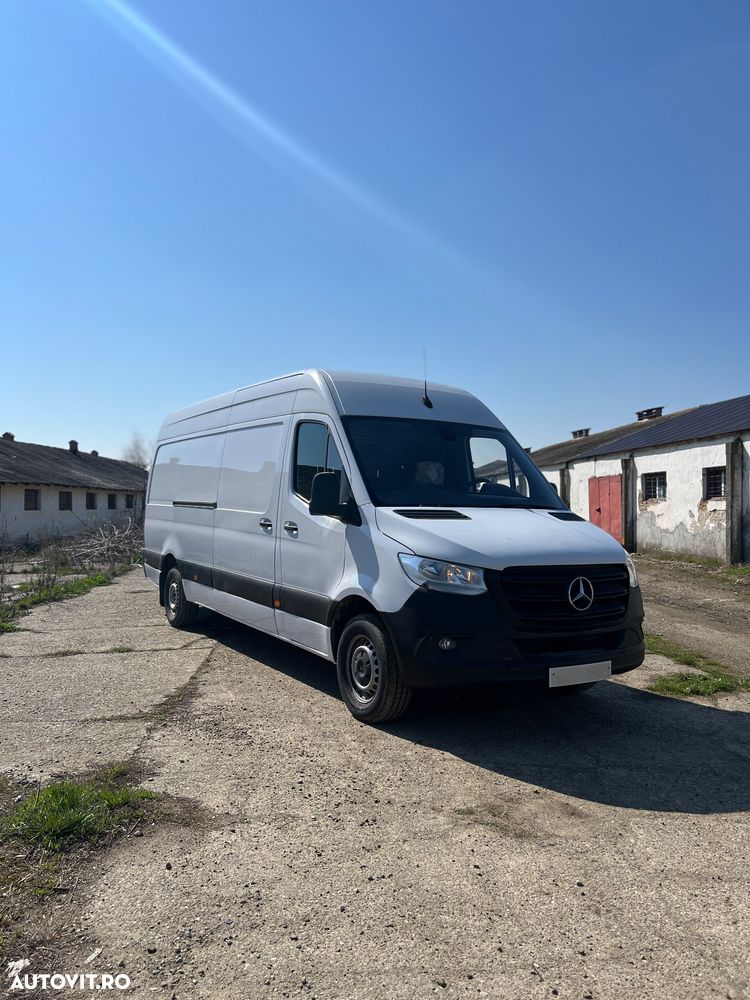 Mercedes-Benz Sprinter - 1