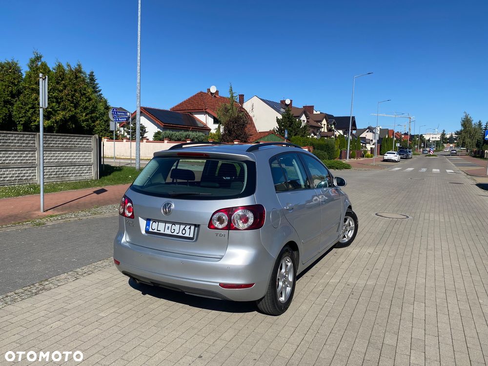 Volkswagen Golf 1.6 TDI DPF Comfortline - 6