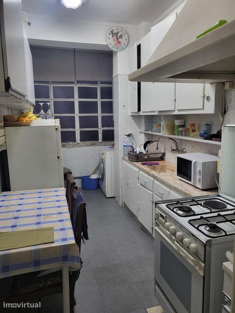 Quarto Interior (sem Janela) Individual São Domingos de Benfica - Grande imagem: 5/7