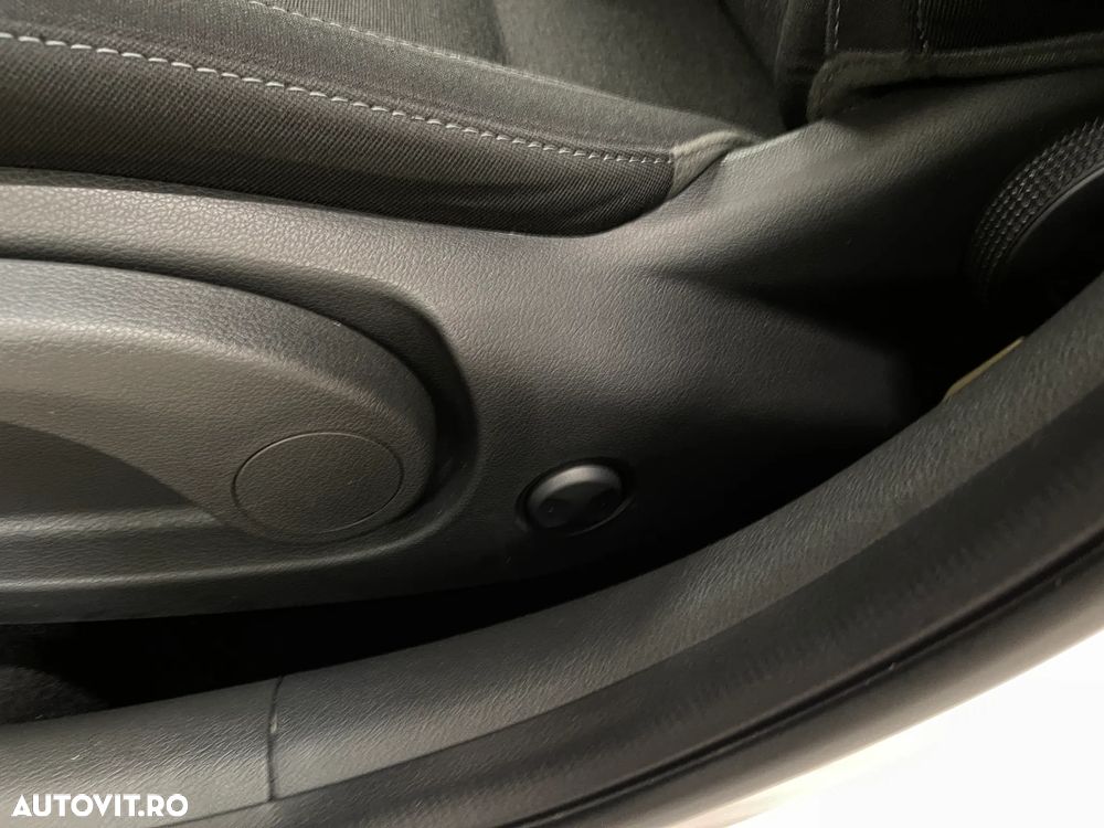 Hyundai i30 1.5 110CP M/T Highway - 17