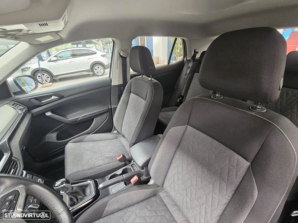 VW T-Cross 1.0 TSI Urban DSG - 6