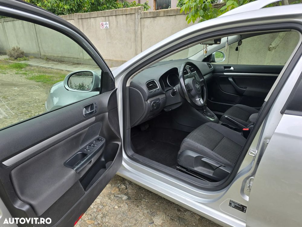 Volkswagen Golf 1.6 TDI DPF DSG Comfortline - 9