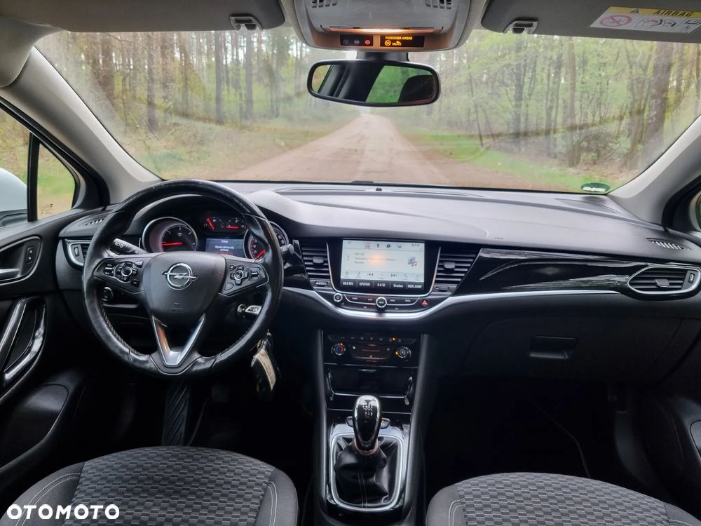 Opel Astra 1.6 CDTI Sport - 19