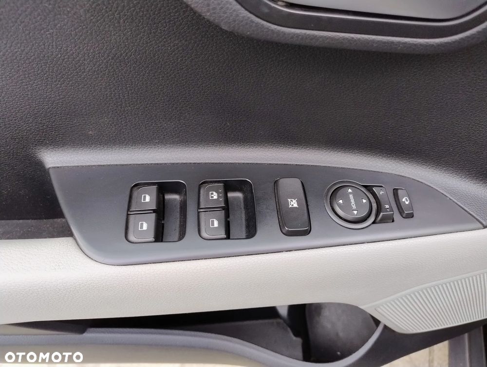 Kia Stonic - 13