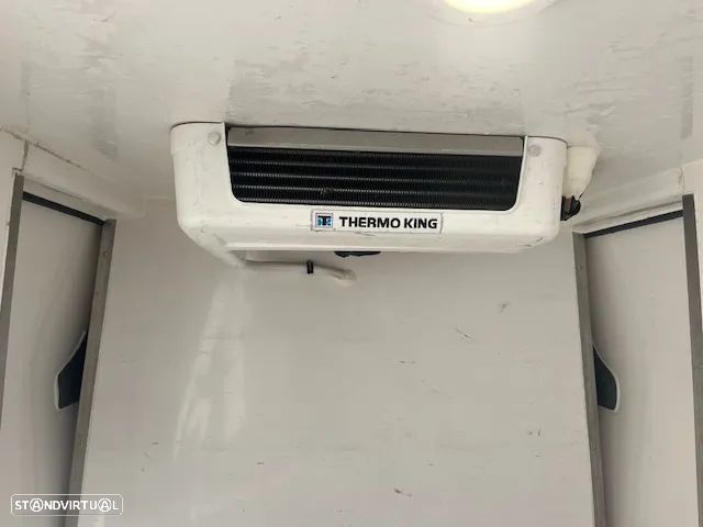 Nissan E NV 200 100% Elétrica COM FRIO - 11