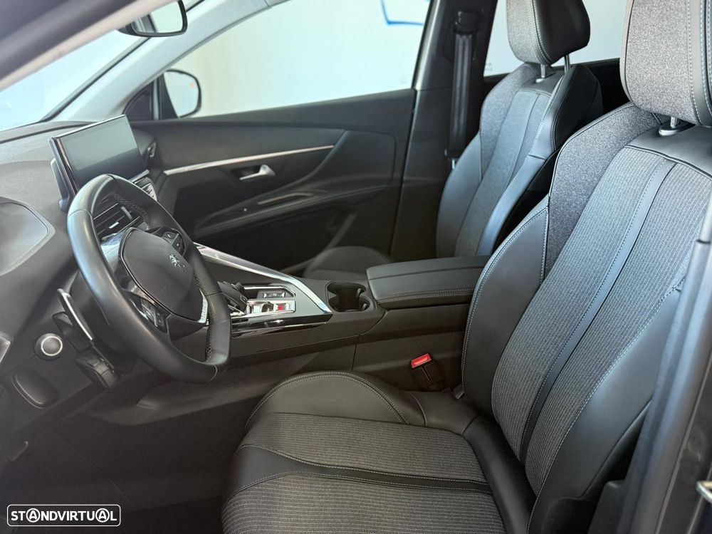 Peugeot 5008 1.5 BlueHDi Allure EAT8 - 4