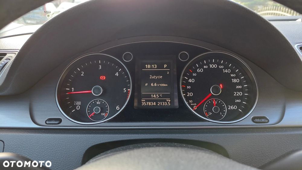 Volkswagen Passat 2.0 TDI DSG BlueMotion Technology Comfortline - 22