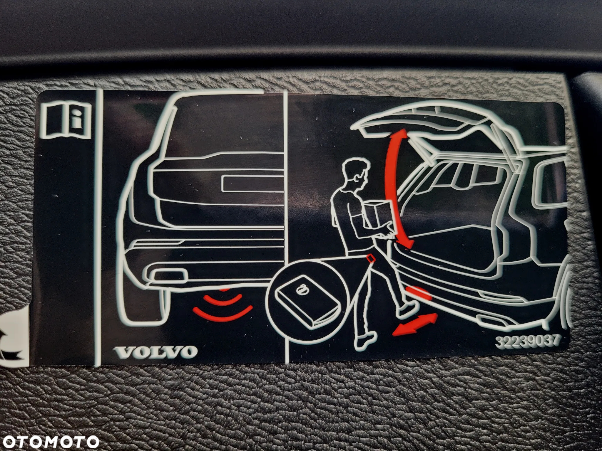 Volvo XC 60 T5 AWD Momentum Pro - 21