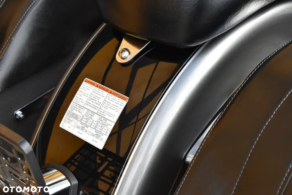 Suzuki Intruder - 37