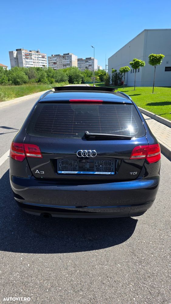 Audi A3 2.0 TDI DPF S tronic S line Sportpaket - 11