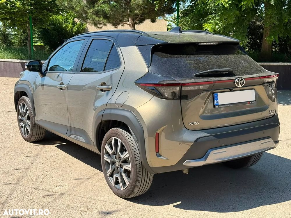 Toyota Yaris Cross 1.5 VVT-i HSD 4x4 Dynamic Adventure - 3