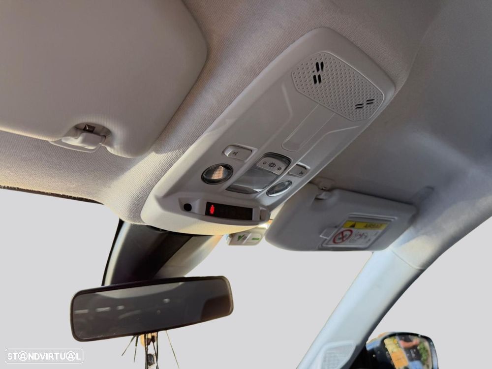 Peugeot 208 1.2 PureTech Active Pack - 33