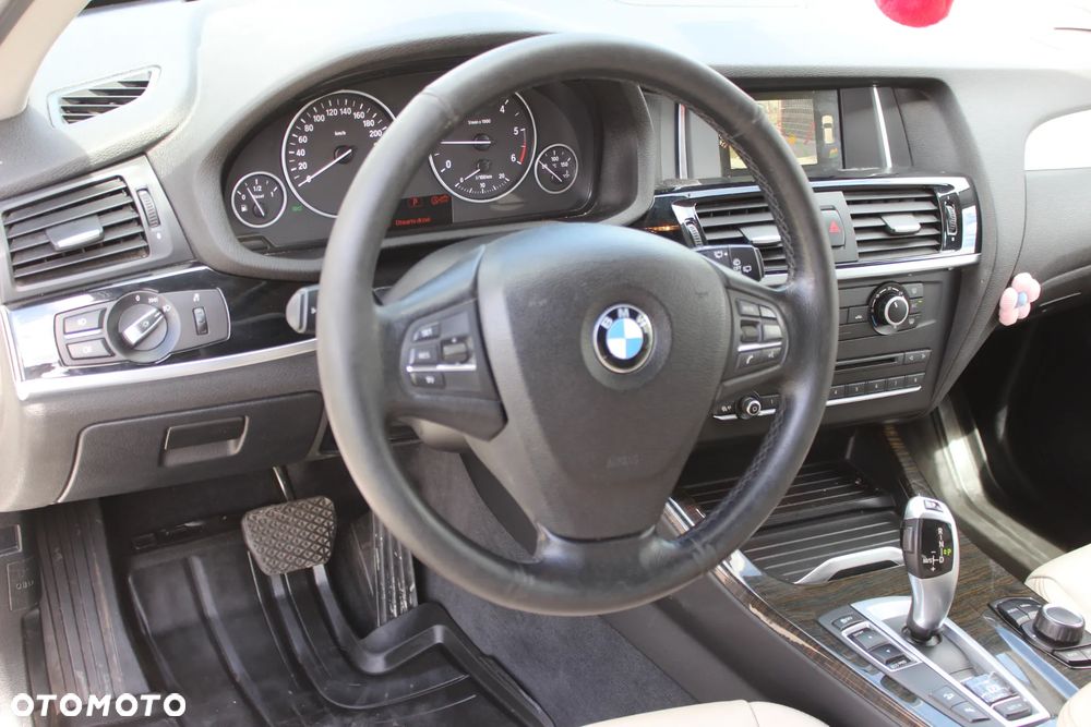 BMW X3 xDrive20d Luxury Line - 12