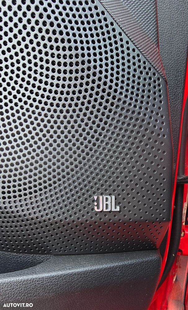 Hyundai Veloster - 26