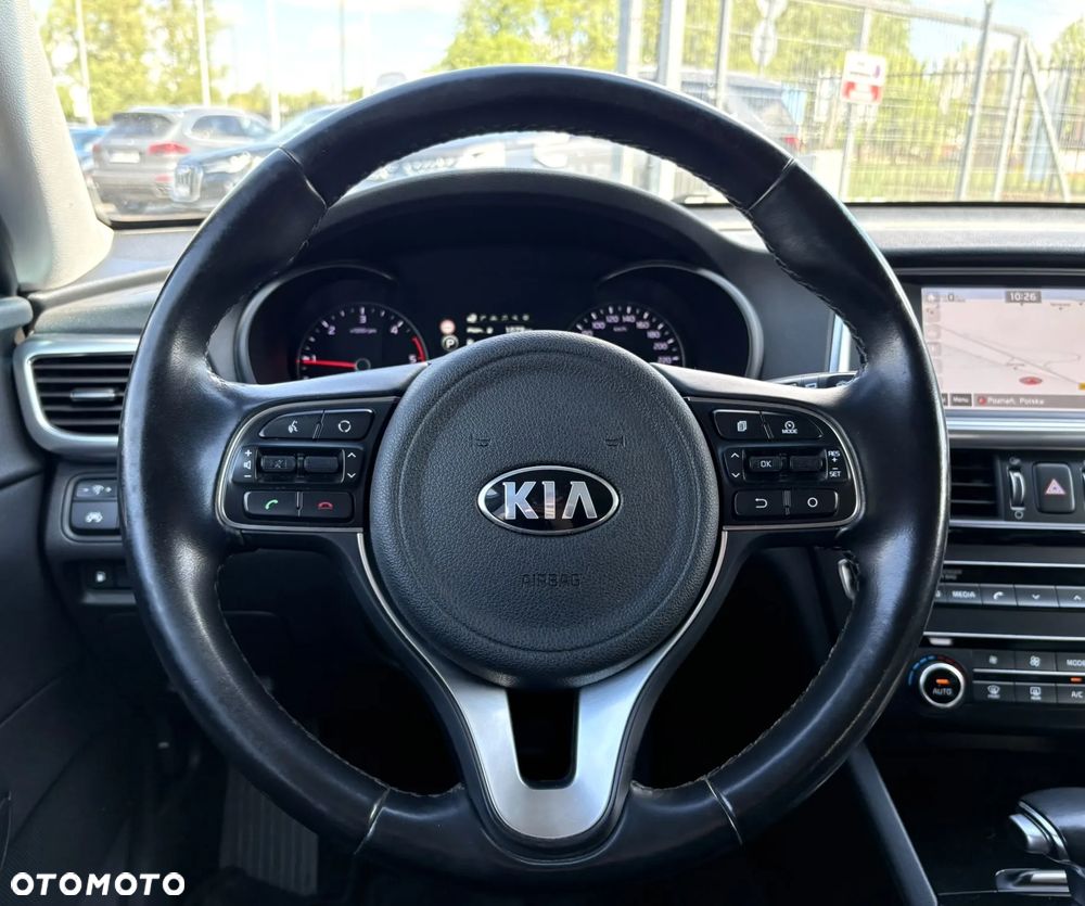 Kia Optima 1.7 CRDI L DCT - 12