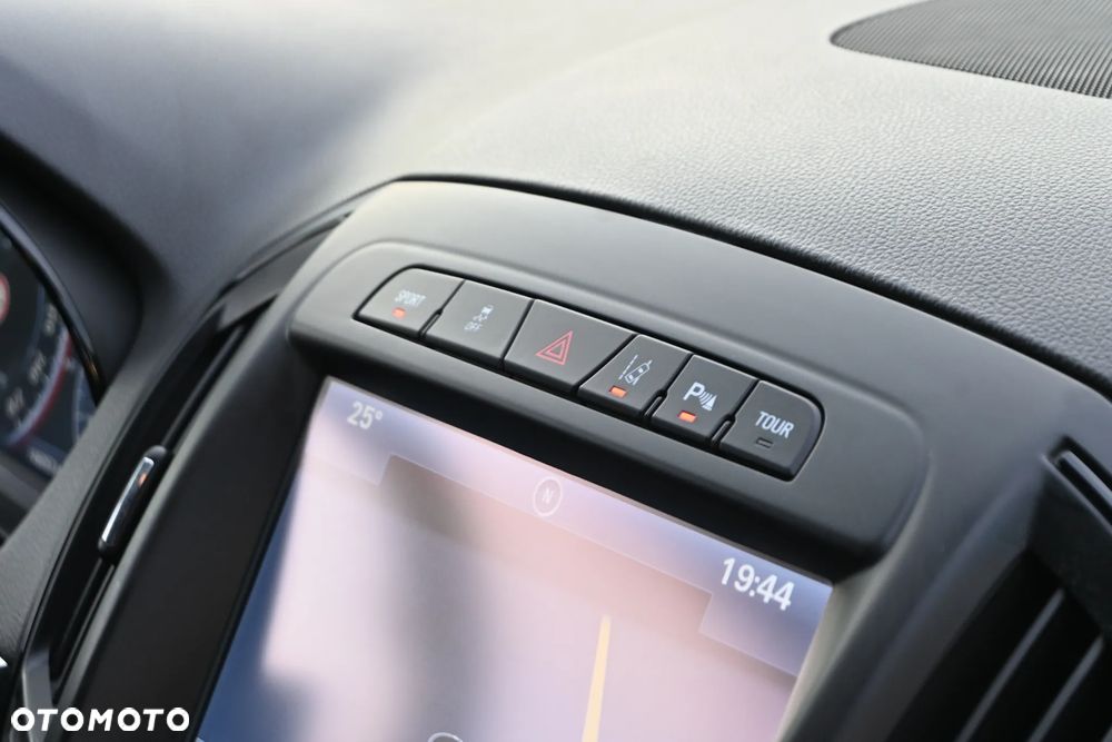 Opel Insignia 2.0 ECOTEC DI Turbo ecoFLEX Business Innovation - 37
