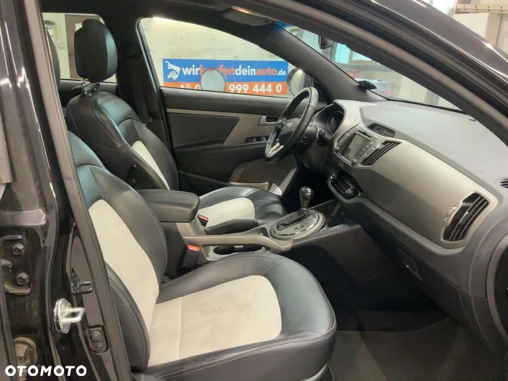 Kia Sportage 2,0 CRDI AWD GT Line - 10