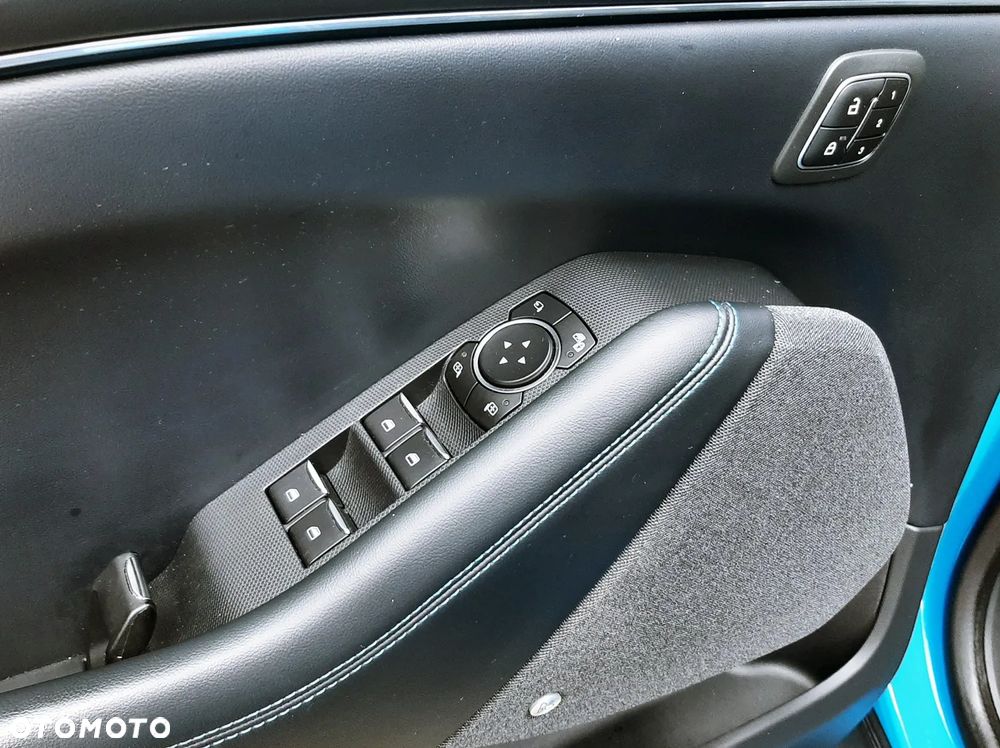 Ford Mustang Mach-E - 34