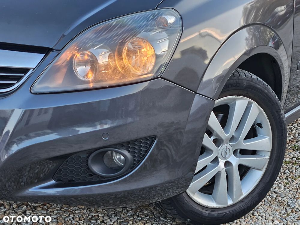 Opel Zafira - 19