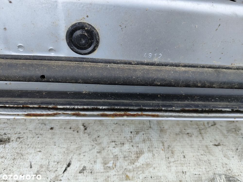 BMW E39 Drzwi prawe przednie przód Titansilber 354/7 - 7