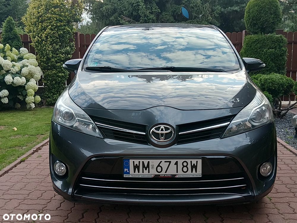 Toyota Verso - 1