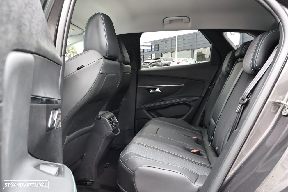 Peugeot 3008 1.6 Hybrid Allure e-EAT8 - 18