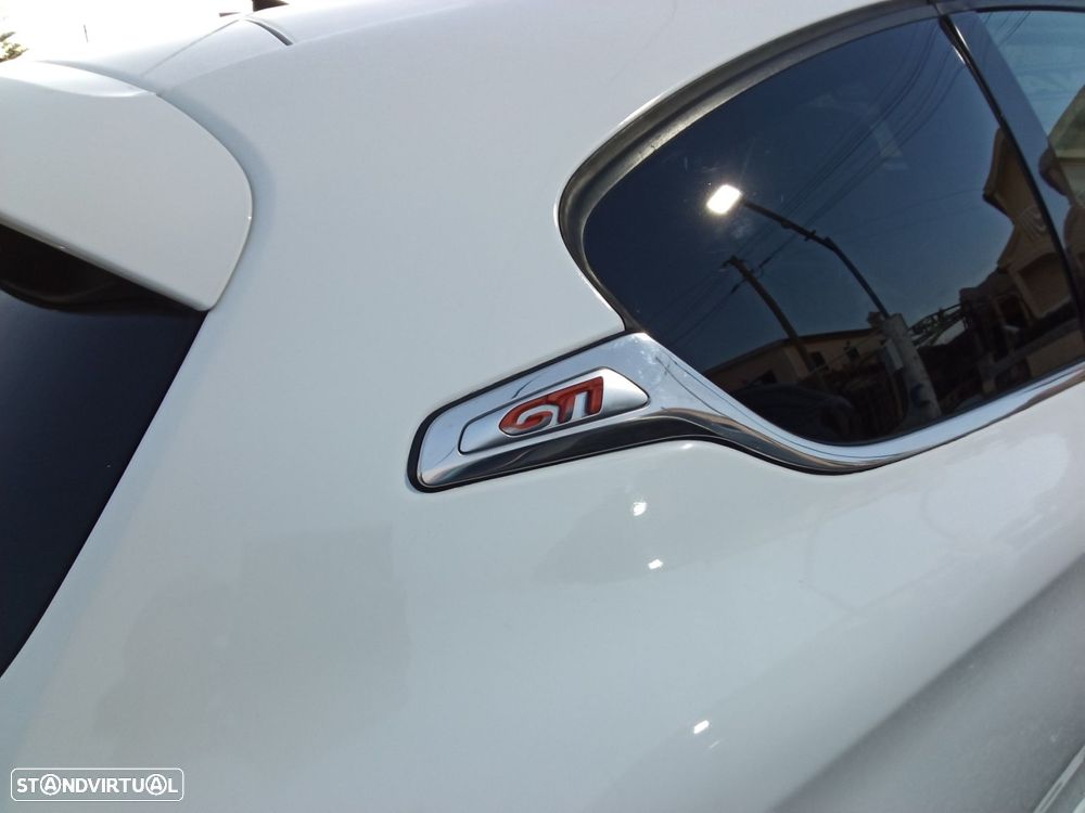 Peugeot 208 1.6 THP GTi - 4