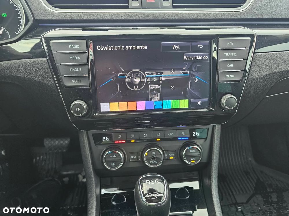 Skoda Superb 2.0 TDI 4x4 L&K DSG - 29