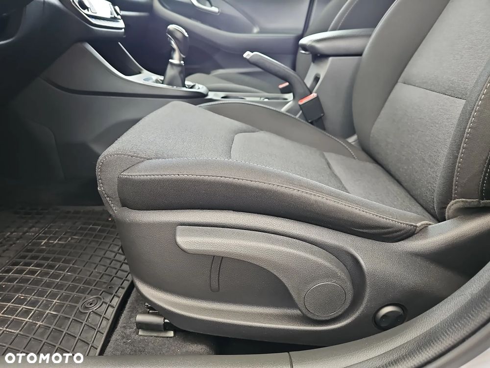 Hyundai i30 1.5 T-GDI 48V Smart - 13