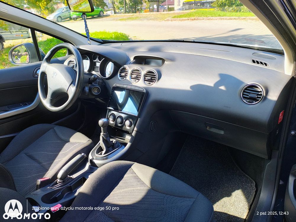 Peugeot 308 - 8