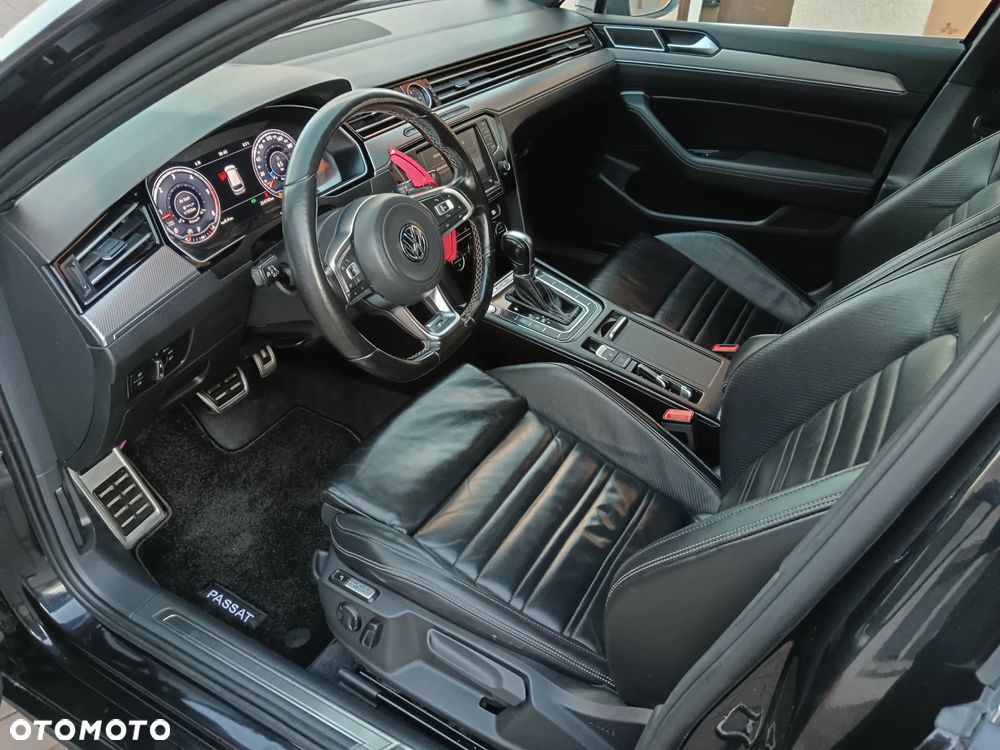 Volkswagen Passat 2.0 TDI SCR DSG 4Motion Business - 9