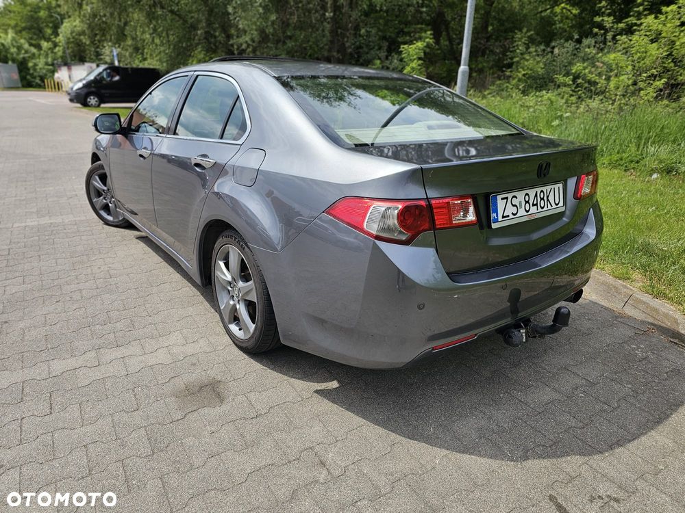 Honda Accord 2.0 Executive - 7