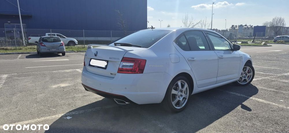 Skoda Octavia 2.0 TDI RS DSG - 10