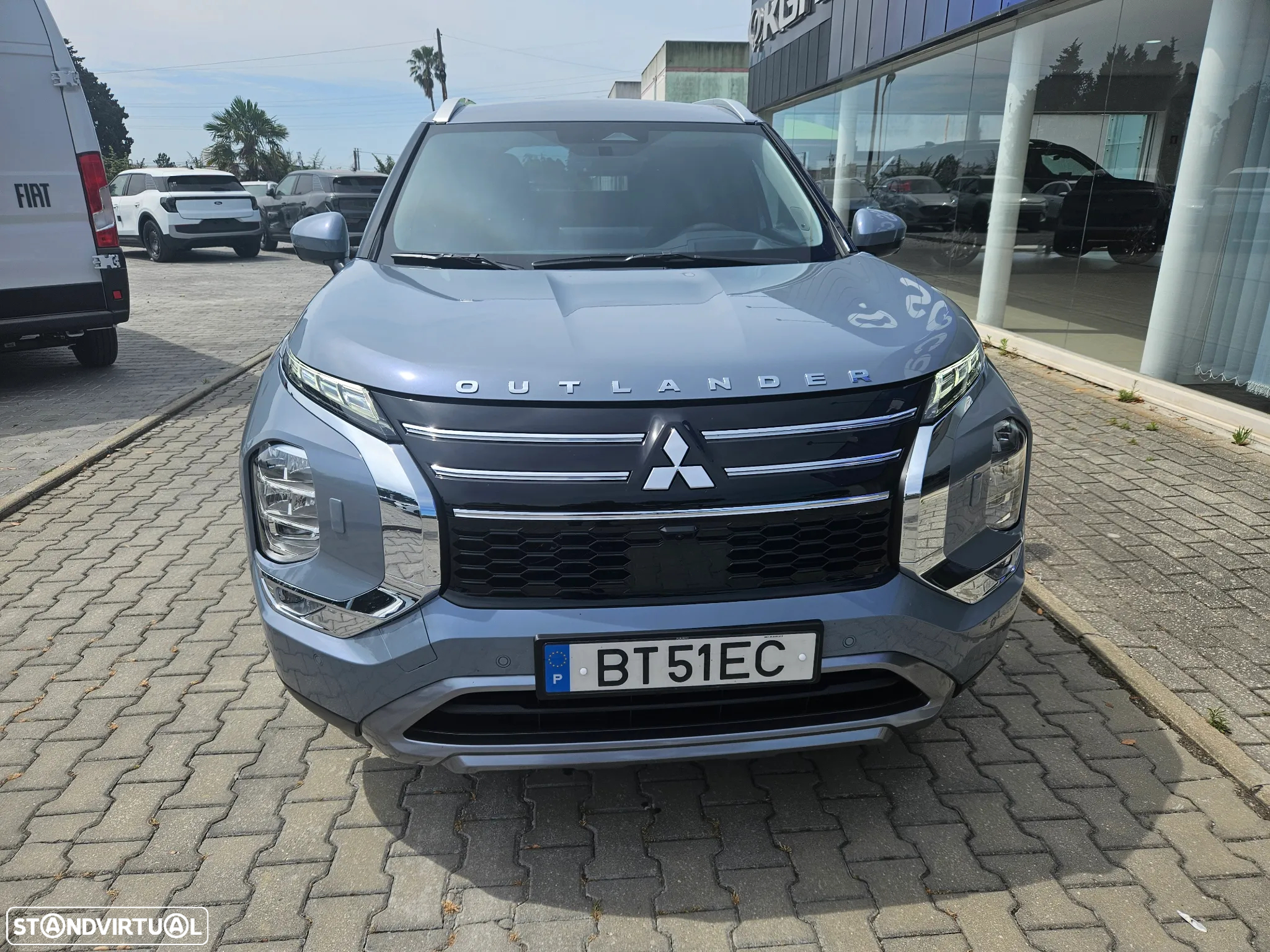 Mitsubishi Outlander 2.4 PHEV Intense - 4