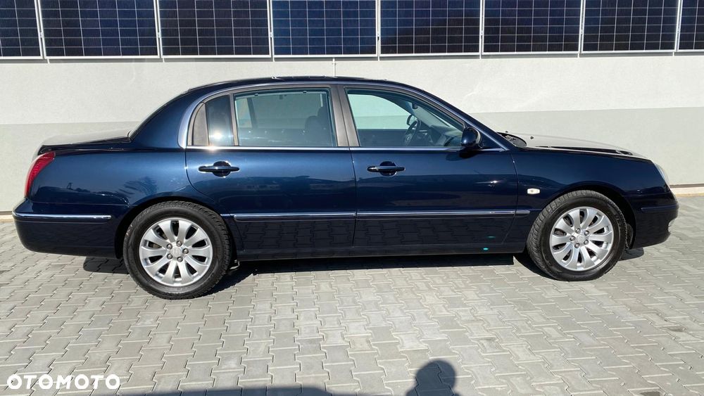 Kia Opirus - 5