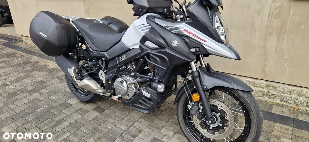 Suzuki V-STROM - 1