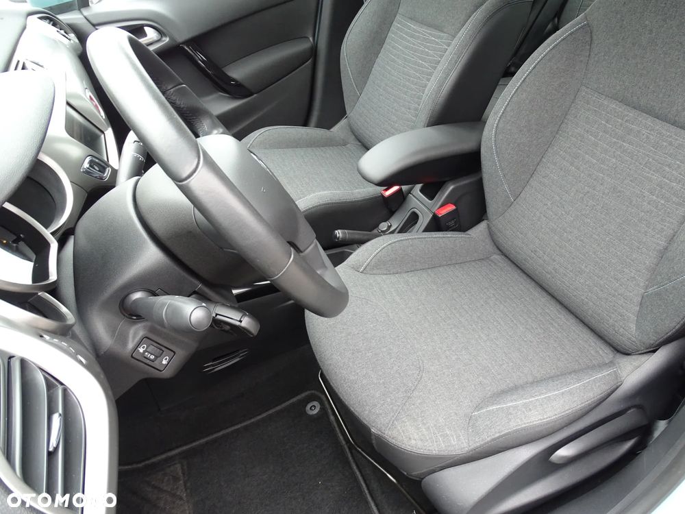 Citroën C3 Pure Tech (VTi) 82 Exclusive - 22