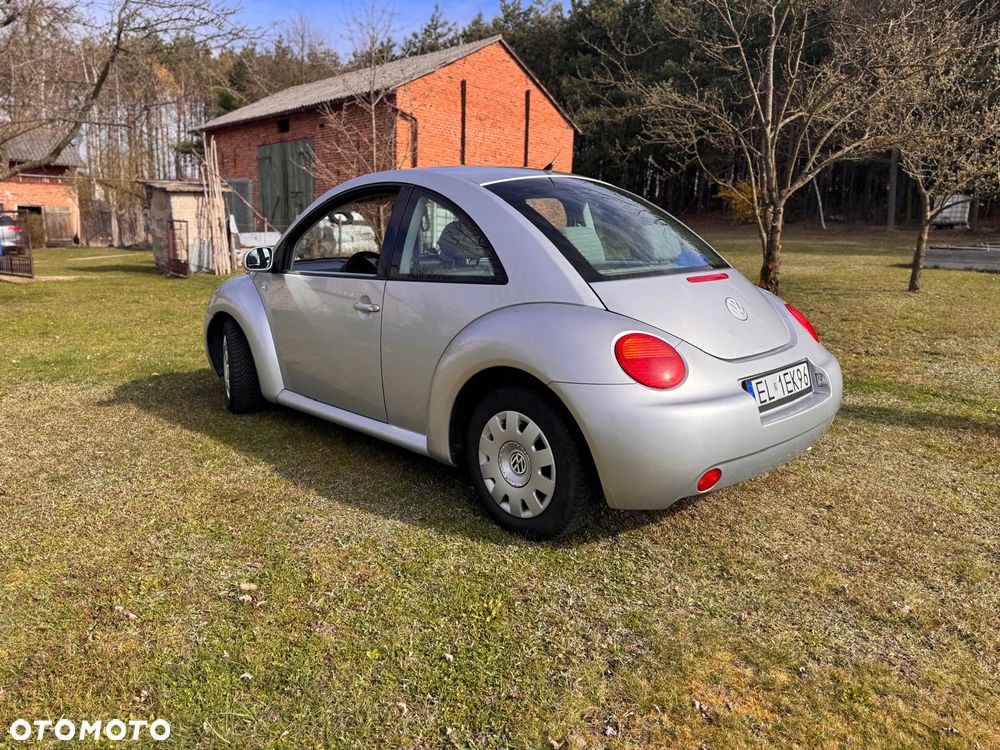 Volkswagen New Beetle 1.6 - 5