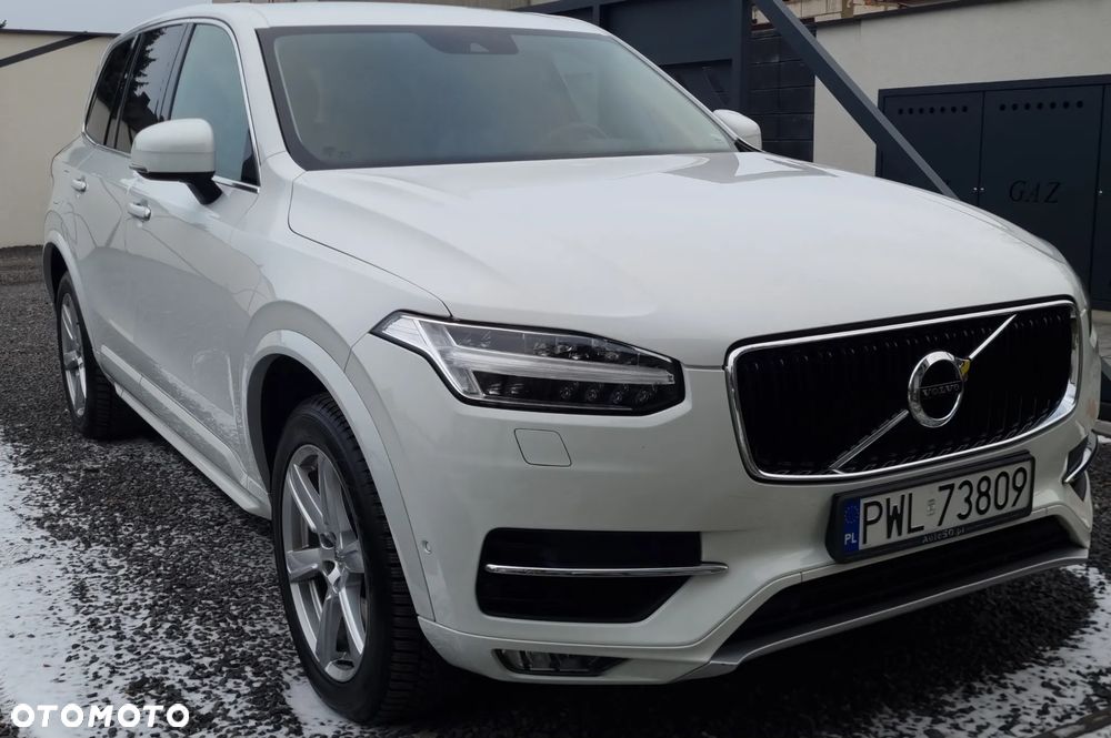 Volvo XC 90 D5 AWD Momentum - 2