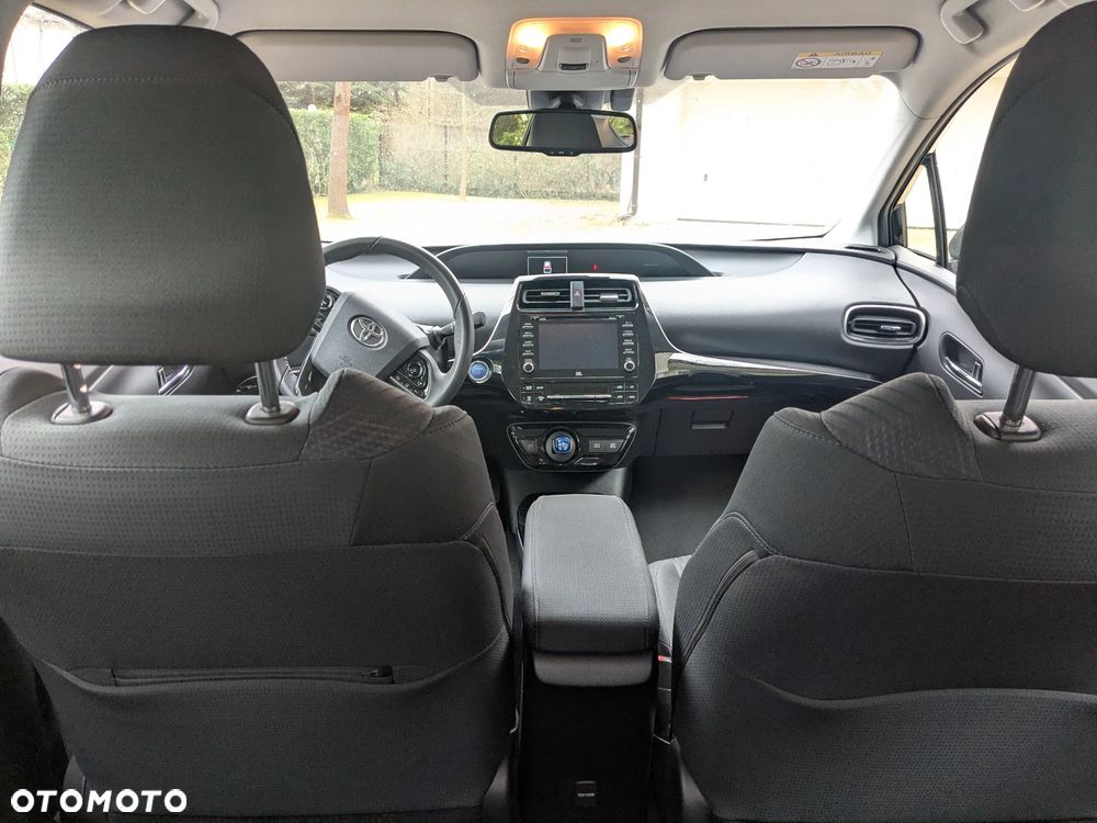 Toyota Prius Hybrid Executive - 18