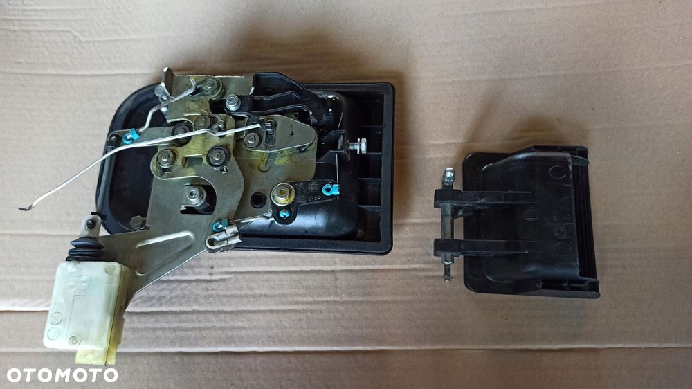 mechanizm zamek klamki drzwi prawa tył iveco daily 06-14 - 7