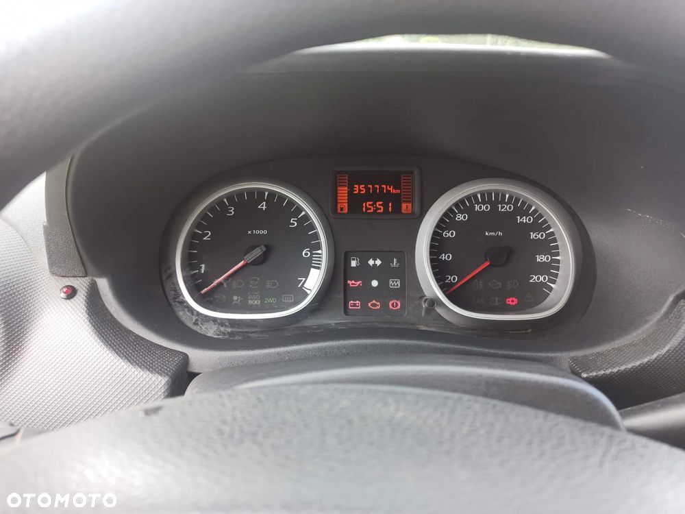 Dacia Duster 1.6 Laureate 4x4 - 2