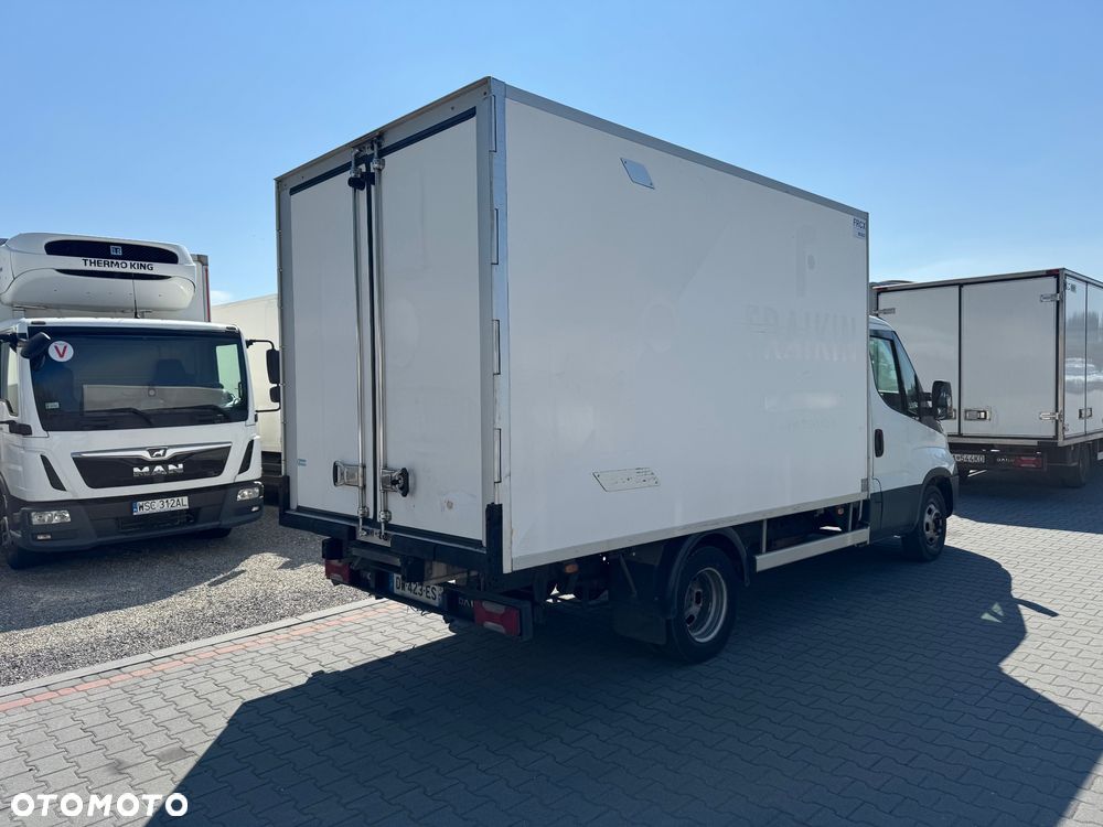 Iveco 35c13  35c16 35c15 35c14 50c15 50c17 CHŁODNIA MROŹNIA - 9