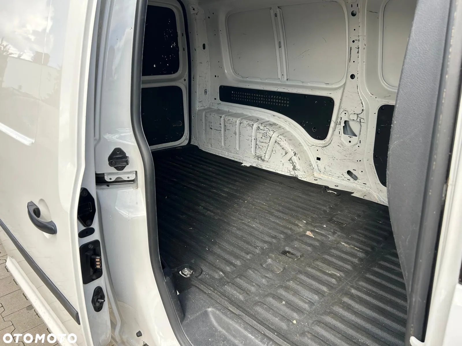 Volkswagen CADDY - 24
