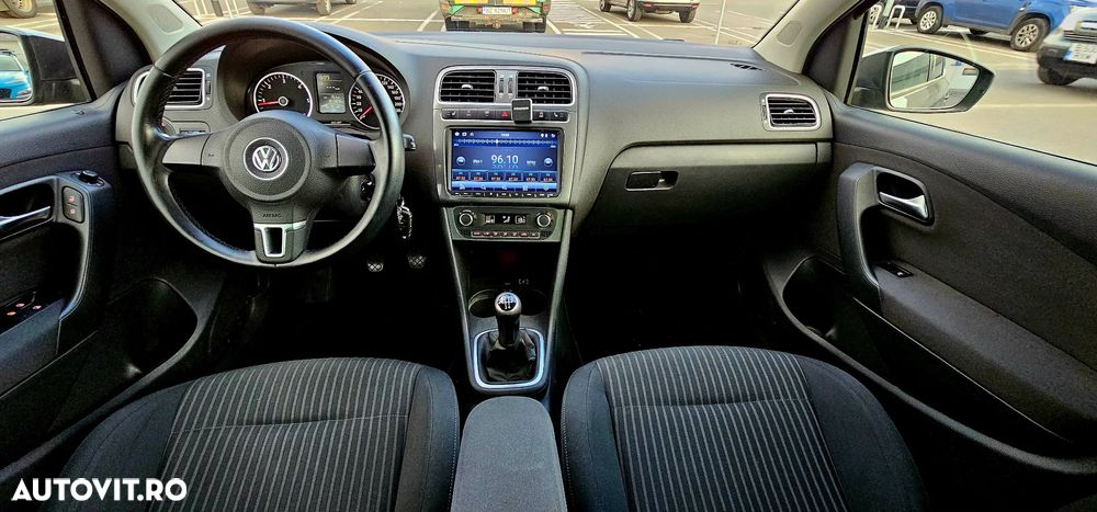 Volkswagen Polo 1.6 TDI Blue Motion Technology Trendline - 6
