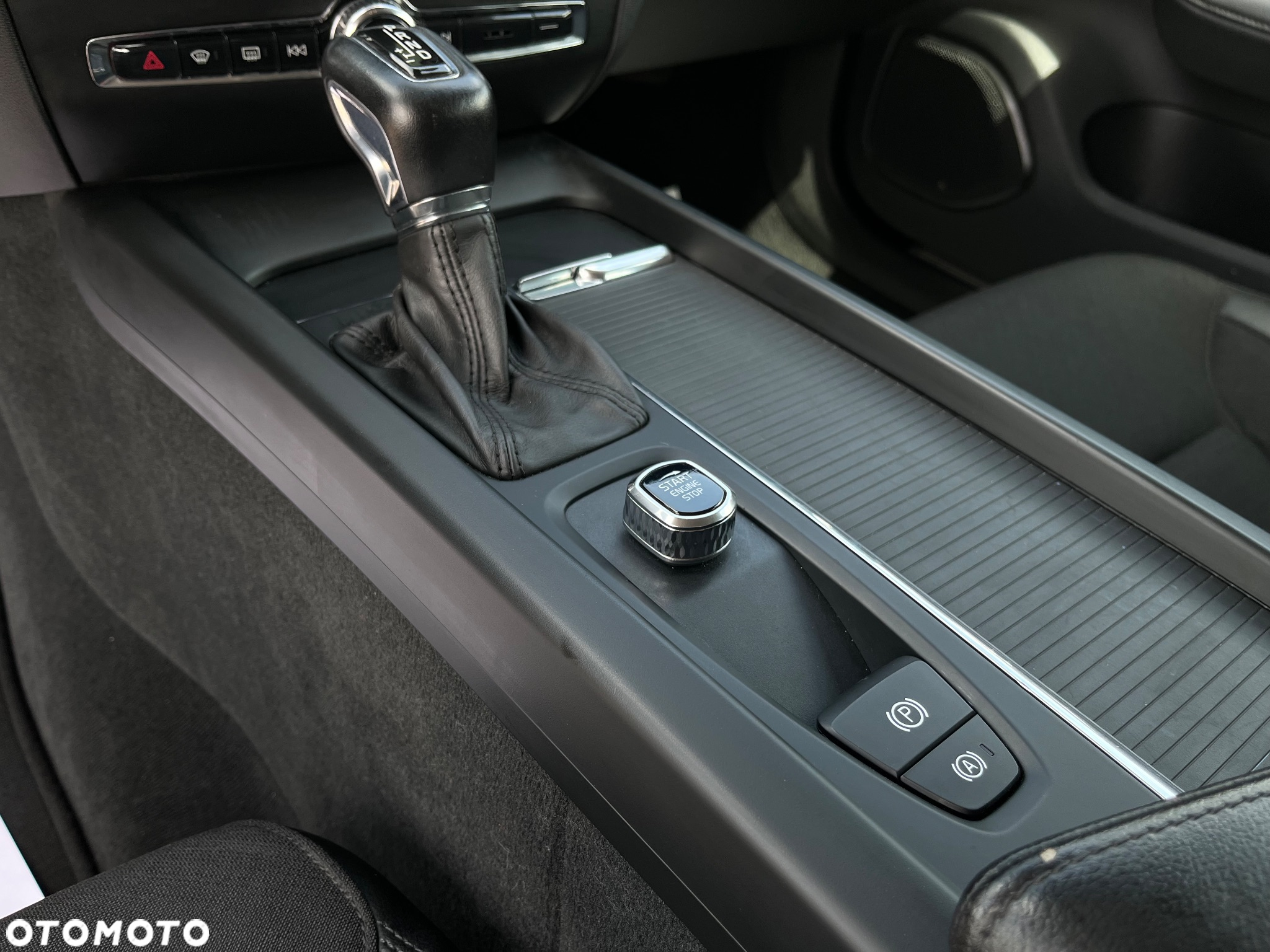Volvo V60 D3 Momentum Pro - 16