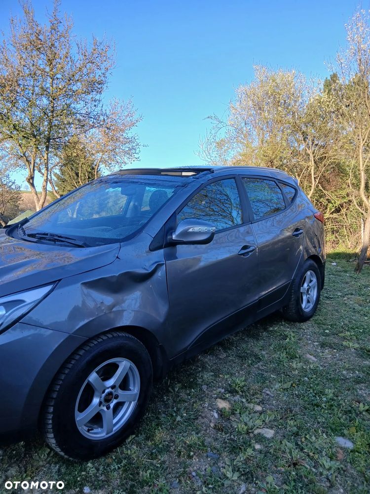 Hyundai ix35 2.0 CRDi 4WD Automatik Fifa World Cup Gold Edition - 17